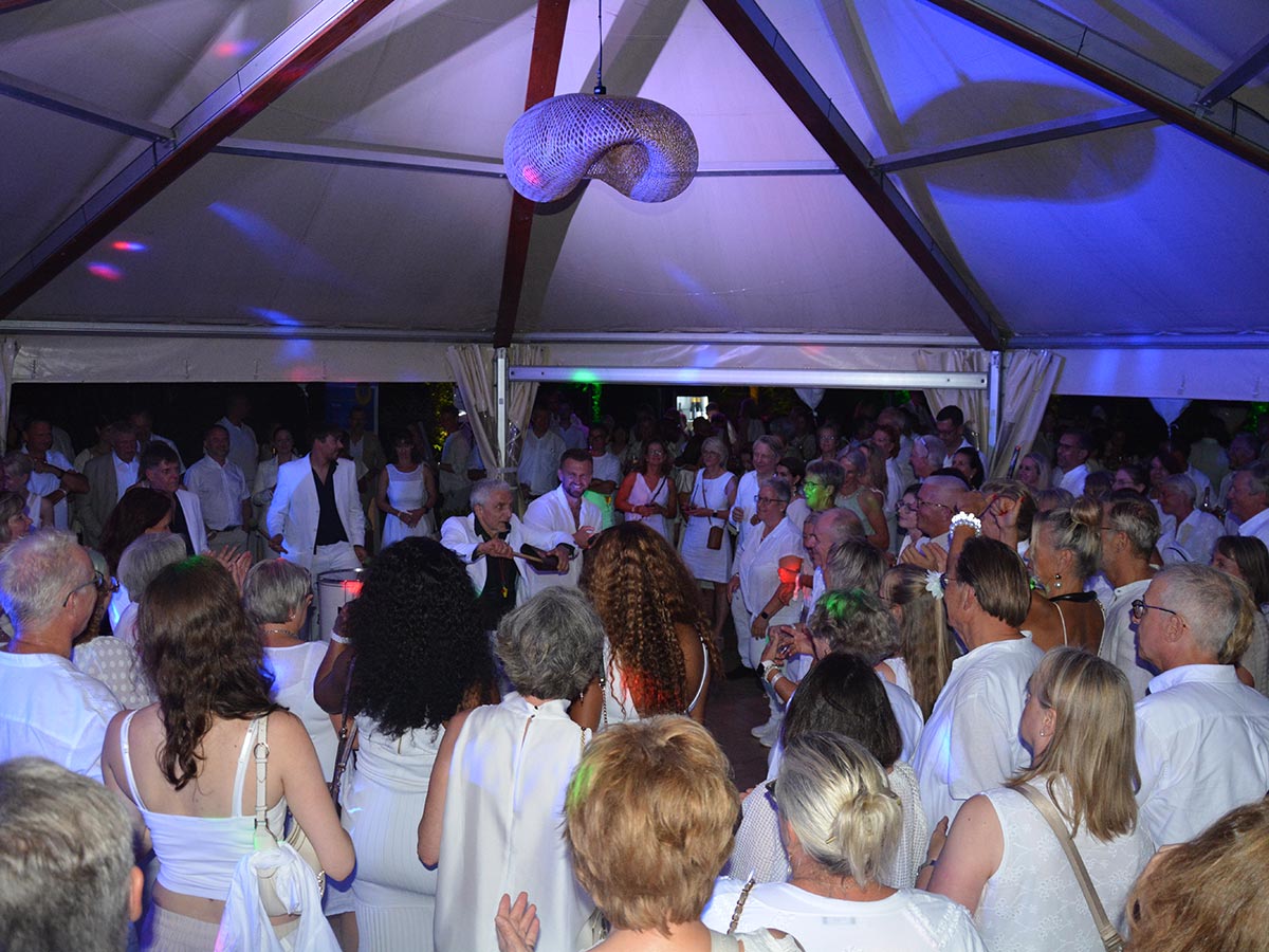 LEAs White Night 2026