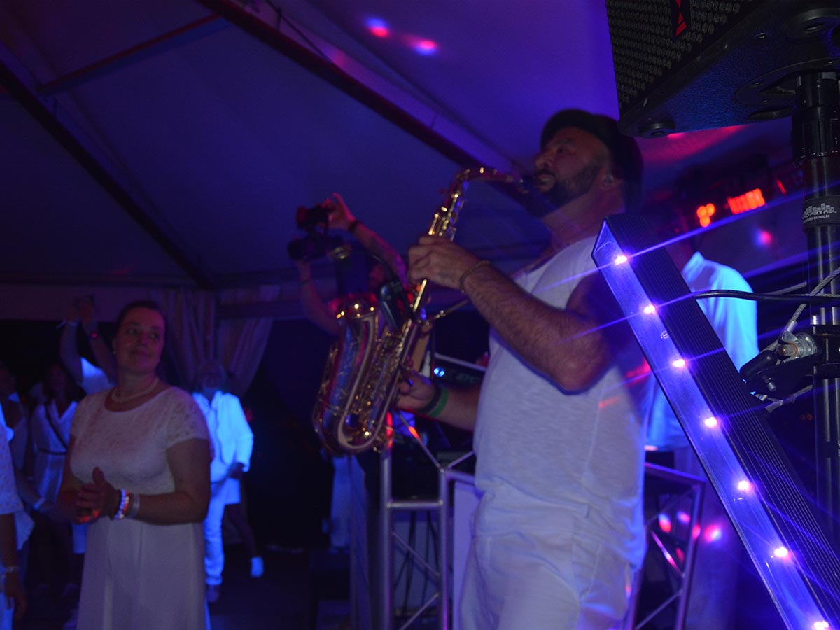 LEAs White Night 2026